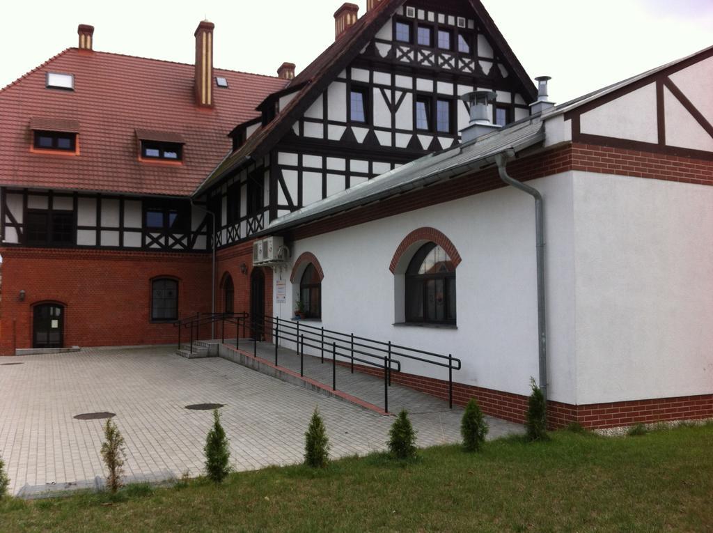 Hotel Dworska Elektrownia Kędzierzyn-Koźle Exterior foto