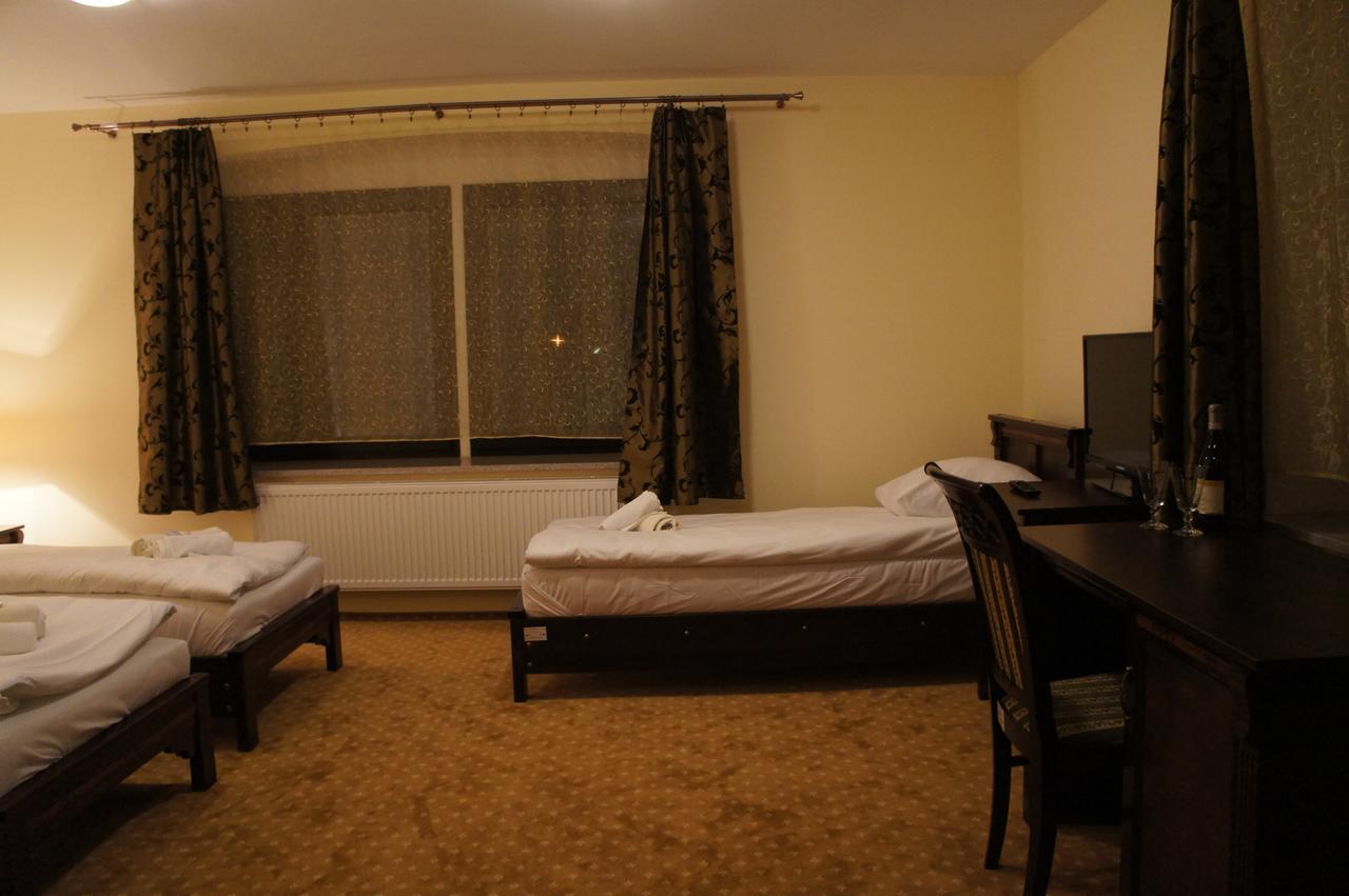 Hotel Dworska Elektrownia Kędzierzyn-Koźle Exterior foto